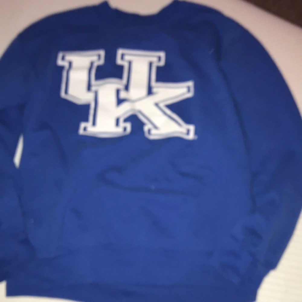 blue kentucky pullover